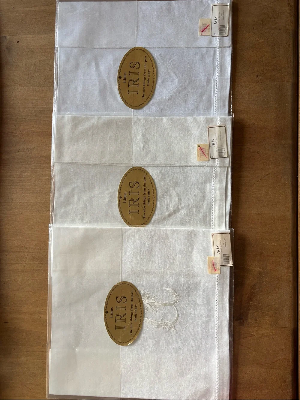 Vintage Linus IRIS Monogrammed Linens Set of 3 Floral Embroidery Heritage